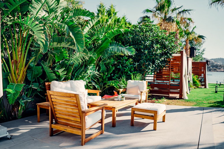 Small Patio, Big Style: Space-Saving Furniture Ideas for Cozy Outdoor Areas